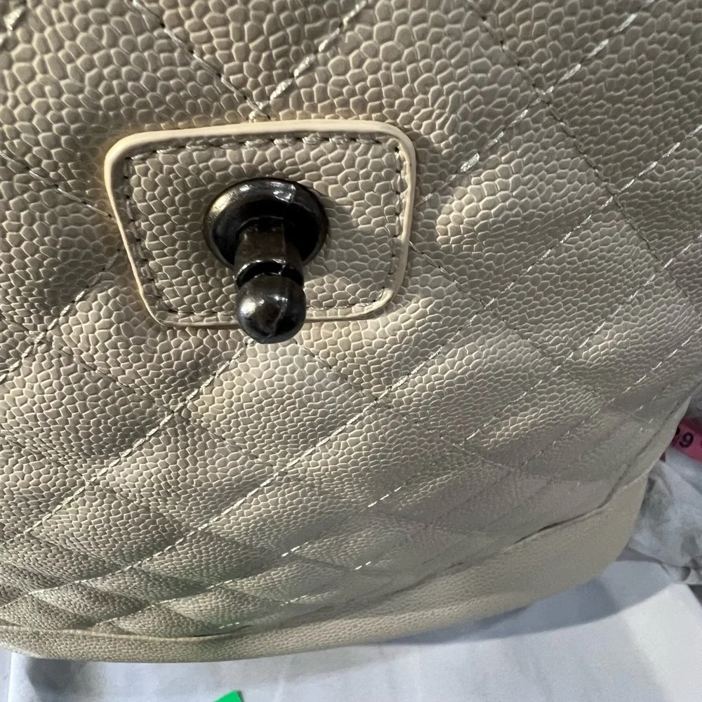 Chic Cream‎ Quilted Women's Backpack
